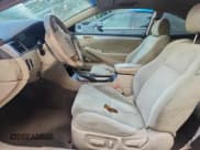 ✅ 2006 Toyota Solara SE • VIN: 4T1CA38PX6U066937 • Lot: 84354795. Wystawiony na Copart z przebiegiem 198 945 mil. Bezpłatny archiwum sprzedaży aukcyjnych z USA i szczegółowy raport historii pojazdu na DreamBid. Zdjęcie 7.