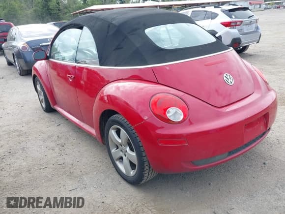 ✅ 2007 Volkswagen Beetle • VIN: 3VWSF31Y87M421580 • Лот: 42505777. Опубликован ранее на IAAI с пробегом 189 150 миль. Бесплатный доступ к архиву аукционных продаж из США и подробный отчёт об истории автомобиля на DreamBid. Изображение 3.