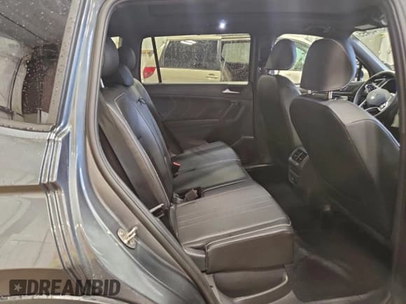 ✅ 2024 Volkswagen Tiguan SE R-Line Black • VIN: 3VV8B7AX6RM231031 • Lot: 93740495. Wystawiony na Copart z przebiegiem 12 329 mil. Bezpłatny archiwum sprzedaży aukcyjnych z USA i szczegółowy raport historii pojazdu na DreamBid. Zdjęcie 10.