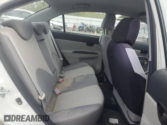 ✅ 2010 Hyundai Accent GLS • VIN: KMHCN4AC5AU488754 • Lot: 72279794. Wystawiony na Copart z przebiegiem 61 864 mil mil. Skorzystaj z bezpłatnego archiwum sprzedaży aukcyjnych z USA i zobacz szczegółowy raport historii pojazdu na DreamBid. Zdjęcie 10.