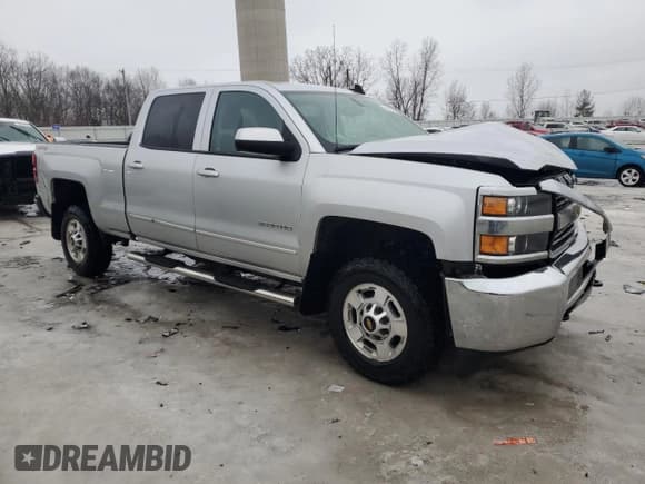 ✅ 2017 Chevrolet Silverado 2500HD LT • VIN: 1GC1KVEG0HF102960 • Lot: 43555205. Listed on Copart with Not provided. Free auction sales archive from the USA and detailed vehicle history report at DreamBid. Image 4.