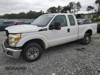 ✅ 2014 Ford F-250 XL • VIN: 1FT7X2A65EEA98638 • Lot: 60948084. Listed on Copart with 319,812 mi. Free auction sales archive from the USA and detailed vehicle history report at DreamBid. Image 1.