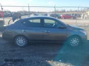 ✅ 2018 Nissan Versa SV • VIN: 3N1CN7APXJL823335 • Lot: 43613345. Wystawiony na IAAI z przebiegiem 146 543 mil. Bezpłatny archiwum sprzedaży aukcyjnych z USA i szczegółowy raport historii pojazdu na DreamBid. Zdjęcie 14.