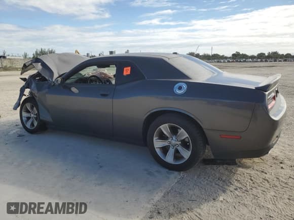 ✅ 2018 Dodge Challenger SXT • VIN: 2C3CDZAG0JH334743 • Lot: 92012645. Listed on Copart with 44,514 mi. Free auction sales archive from the USA and detailed vehicle history report at DreamBid. Image 2.