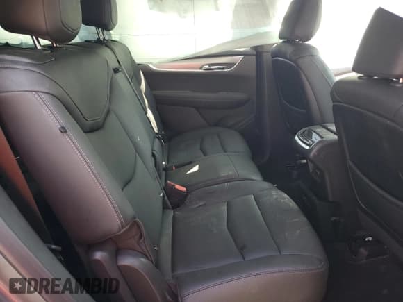 ✅ 2021 Cadillac XT6 Luxury • VIN: 1GYKPAR41MZ124645 • Lot: 44207893. Wystawiony na Copart z przebiegiem Nie podano. Bezpłatny archiwum sprzedaży aukcyjnych z USA i szczegółowy raport historii pojazdu na DreamBid. Zdjęcie 11.