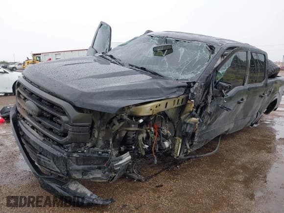 ✅ 2022 Ford F-150 XL • VIN: 1FTFW1E59NKD94094 • Lot: 42986486. Wystawiony na IAAI z przebiegiem 39 094 mil. Bezpłatny archiwum sprzedaży aukcyjnych z USA i szczegółowy raport historii pojazdu na DreamBid. Zdjęcie 17.