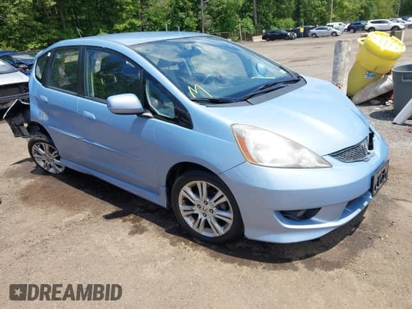 ✅ 2010 Honda Fit Sport • VIN: JHMGE8H4XAC010930 • Лот: 42338784. Опубликован ранее на IAAI с пробегом 169 979 миль. Бесплатный доступ к архиву аукционных продаж из США и подробный отчёт об истории автомобиля на DreamBid. Изображение 1.