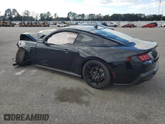 ✅ 2025 Ford Mustang GT • VIN: 1FA6P8CF0S5410913 • Lot: 85180425. Listed on Copart with 2,723 mi. Free auction sales archive from the USA and detailed vehicle history report at DreamBid. Image 2.