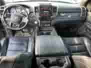 2019 Ram 1500 Limited z VIN 1C6SRFPT3KN907260, wystawiony jako Copart lot #68597555 z przebiegiem 127 663 mil mil oraz Szkoda całkowita • Salvage title. Historia ofert i sprzedaży dostępna na DreamBid. Obrazek 8.