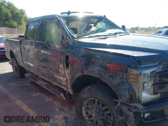 ✅ 2019 Ford F-250 XLT • VIN: 1FT7W2BT0KEE21965 • Lot: 43343974. Listed on IAAI with 84,299 mi. Free auction sales archive from the USA and detailed vehicle history report at DreamBid. Image 6.