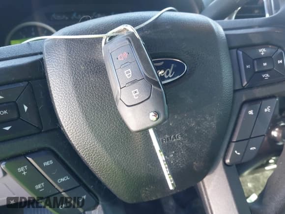 ✅ 2015 Ford F-150 XLT • VIN: 1FTEX1E84FFB16149 • Lot: 43782534. Listed on IAAI with 143,276 mi. Free auction sales archive from the USA and detailed vehicle history report at DreamBid. Image 11.