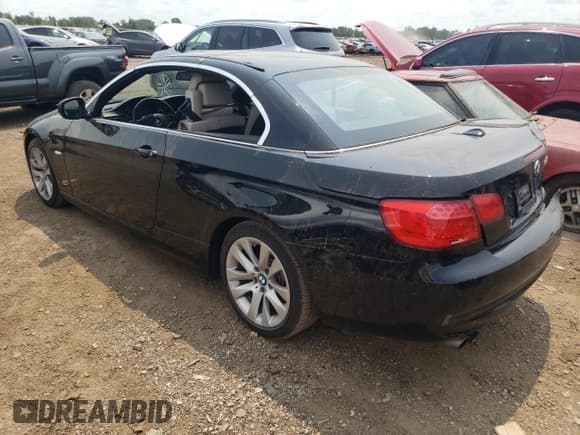 ✅ 2012 BMW 3 Series 328i • VIN: WBADW3C5XCE823421 • Лот: 71352964. Опубликован ранее на Copart с пробегом 82 388 миль. Бесплатный доступ к архиву аукционных продаж из США и подробный отчёт об истории автомобиля на DreamBid. Изображение 2.