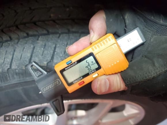 ✅ 2022 Chevrolet Equinox LT • VIN: 2GNAXTEV7N6119840 • Лот: 42910811. Опубликован ранее на IAAI с пробегом 47 560 миль. Бесплатный доступ к архиву аукционных продаж из США и подробный отчёт об истории автомобиля на DreamBid. Изображение 1.