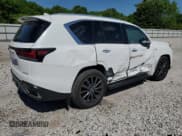 ✅ 2024 Lexus LX 600 F Sport • VIN: JTJMB7CX5R4065541 • Lot: 56401195. Wystawiony na Copart z przebiegiem 4 377 mil. Bezpłatny archiwum sprzedaży aukcyjnych z USA i szczegółowy raport historii pojazdu na DreamBid. Zdjęcie 3.