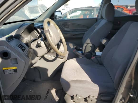 2007 Hyundai Tucson GLS z VIN KM8JM12B47U586150, wystawiony jako Copart lot #75758794 z przebiegiem 203 714 mil mil oraz Czysty tytuł • Clean title. Historia ofert i sprzedaży dostępna na DreamBid. Obrazek 7.