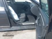 ✅ 2017 Volkswagen Passat R-Line • VIN: 1VWDT7A32HC075283 • Лот: 42961920. Опубликован ранее на IAAI с пробегом 119 372 миль. Бесплатный доступ к архиву аукционных продаж из США и подробный отчёт об истории автомобиля на DreamBid. Изображение 5.