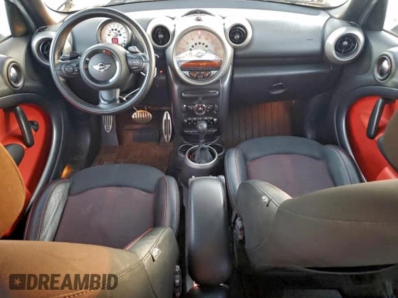 ✅ 2012 MINI Countryman S • VIN: WMWZC5C55CWL55926 • Lot: 94138955. Listed on Copart with 141,658 mi. Free auction sales archive from the USA and detailed vehicle history report at DreamBid. Image 8.