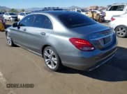 ✅ 2017 Mercedes-Benz C 300 • VIN: 55SWF4JB9HU218076 • Лот: 43388364. Опубликован ранее на IAAI с пробегом 65 834 миль. Бесплатный доступ к архиву аукционных продаж из США и подробный отчёт об истории автомобиля на DreamBid. Изображение 3.