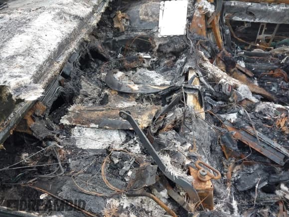 ✅ 1993 Chevrolet Corvette • VIN: 1G1YY33P1P5103178 • Lot: 42458387. Listed on IAAI with Not provided. Free auction sales archive from the USA and detailed vehicle history report at DreamBid. Image 8.