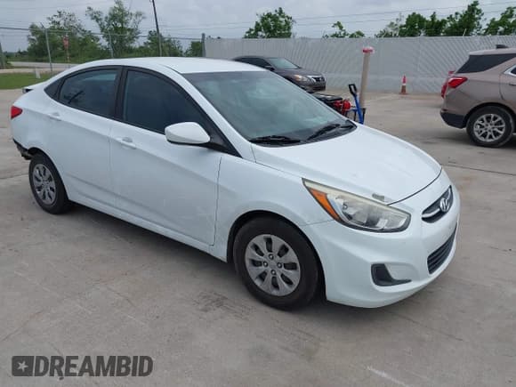 ✅ 2016 Hyundai Accent SE • VIN: KMHCT4AE1GU133578 • Lot: 42111547. Wystawiony na IAAI z przebiegiem 110 590 mil. Bezpłatny archiwum sprzedaży aukcyjnych z USA i szczegółowy raport historii pojazdu na DreamBid. Zdjęcie 1.