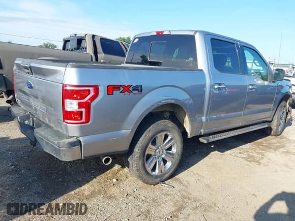 ✅ 2020 Ford F-150 XL • VIN: 1FTEW1E56LKD43662 • Lot: 42730424. Wystawiony na IAAI z przebiegiem 162 102 mil. Bezpłatny archiwum sprzedaży aukcyjnych z USA i szczegółowy raport historii pojazdu na DreamBid. Zdjęcie 4.