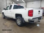 ✅ 2017 Chevrolet Silverado 1500 LT • VIN: 1GCVKREC0HZ337461 • Лот: 42135150. Опубликован ранее на IAAI с пробегом 129 244 миль. Бесплатный доступ к архиву аукционных продаж из США и подробный отчёт об истории автомобиля на DreamBid. Изображение 3.