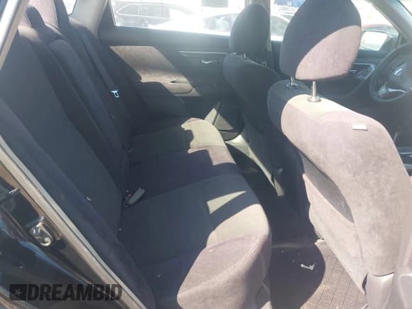 ✅ 2013 Nissan Altima SV • VIN: 1N4AL3AP0DC218300 • Lot: 43468229. Listed on IAAI with 124,662 mi. Free auction sales archive from the USA and detailed vehicle history report at DreamBid. Image 8.