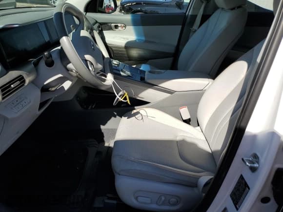 ✅ 2020 Hyundai NEXO Limited • VIN: KM8J84A6XLU007988 • Лот: 44011564. Опубликован ранее на Copart с пробегом 37 029 миль. Бесплатный доступ к архиву аукционных продаж из США и подробный отчёт об истории автомобиля на DreamBid. Изображение 7.