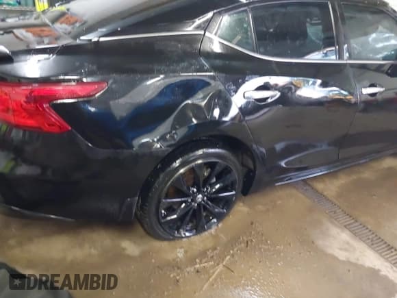 ✅ 2017 Nissan Maxima S • VIN: 1N4AA6AP8HC381466 • Lot: 41552326. Listed on IAAI with 137,161 mi. Free auction sales archive from the USA and detailed vehicle history report at DreamBid. Image 14.
