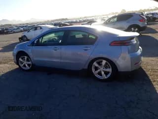 ✅ 2013 Chevrolet Volt • VIN: 1G1RA6E41DU127902 • Lot: 65637124. Wystawiony na Copart z przebiegiem 82 615 mil. Bezpłatny archiwum sprzedaży aukcyjnych z USA i szczegółowy raport historii pojazdu na DreamBid. Zdjęcie 2.