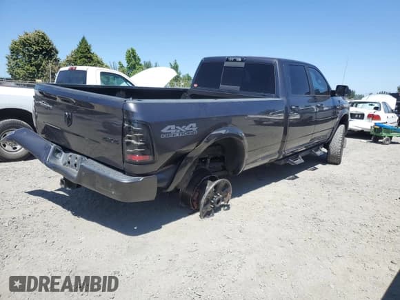 ✅ 2017 Ram 2500 Laramie • VIN: 3C6UR5KL2HG601212 • Lot: 66380625. Listed on Copart with 126,529 mi. Free auction sales archive from the USA and detailed vehicle history report at DreamBid. Image 3.