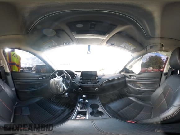 ✅ 2019 Nissan Altima SR • VIN: 1N4BL4CV6KN312172 • Lot: 43615735. Listed on IAAI with 95,673 mi. Free auction sales archive from the USA and detailed vehicle history report at DreamBid. Image 18.