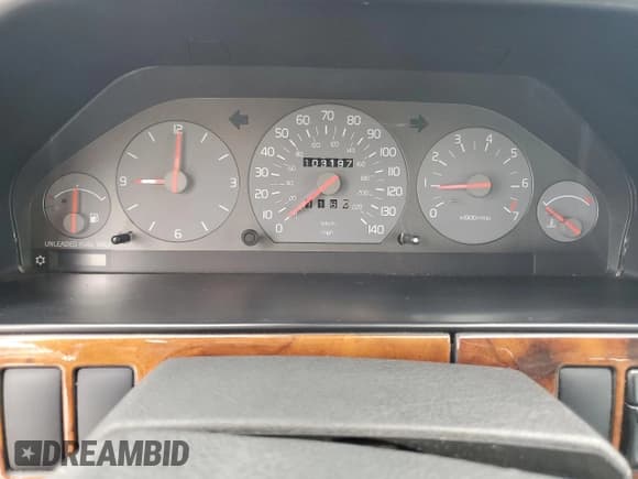 ✅ 1996 Volvo 960 • VIN: YV1KS9606T1089158 • Lot: 84606375. Listed on Copart with 103,197 mi. Free auction sales archive from the USA and detailed vehicle history report at DreamBid. Image 9.