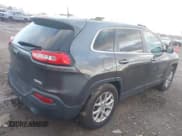 ✅ 2016 Jeep Cherokee Latitude • VIN: 1C4PJMCB4GW141886 • Lot: 41215064. Listed on IAAI with 122,794 mi. Free auction sales archive from the USA and detailed vehicle history report at DreamBid. Image 4.