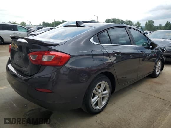 ✅ 2017 Chevrolet Cruze LT • VIN: 1G1BE5SM2H7108073 • Lot: 62207533. Listed on Copart with 78,885 mi. Free auction sales archive from the USA and detailed vehicle history report at DreamBid. Image 3.