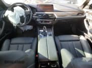 ✅ 2018 BMW 5 Series 530i xDrive • VIN: WBAJA7C51JWC75800 • Лот: 69188105. Опубликован ранее на Copart с пробегом 81 839 миль. Бесплатный доступ к архиву аукционных продаж из США и подробный отчёт об истории автомобиля на DreamBid. Изображение 8.