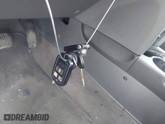 2004 Hyundai Santa Fe GLS с VIN KM8SC13D14U836625, выставлен на аукционе IAAI как лот 41489601 с пробегом 237 299 миль миль и . История ставок и продаж доступна на DreamBid. Изображение 11.