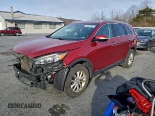 ✅ 2016 Kia Sorento LX • VIN: 5XYPGDA37GG146586 • Lot: 93884555. Wystawiony na Copart z przebiegiem 193 540 mil. Bezpłatny archiwum sprzedaży aukcyjnych z USA i szczegółowy raport historii pojazdu na DreamBid. Zdjęcie 1.