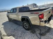 ✅ 2018 Toyota Tacoma SR5 • VIN: 3TMDZ5BN0JM053762 • Lot: 81224705. Wystawiony na Copart z przebiegiem 101 238 mil. Bezpłatny archiwum sprzedaży aukcyjnych z USA i szczegółowy raport historii pojazdu na DreamBid. Zdjęcie 2.