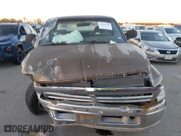 ✅ 2001 Dodge 1500 • VIN: 3B7HC13Z81G210076 • Lot: 43629785. Listed on IAAI with 281,837 mi. Free auction sales archive from the USA and detailed vehicle history report at DreamBid. Image 12.