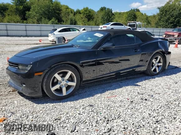 2015 Chevrolet Camaro LT z VIN 2G1FD3D32F9207212, wystawiony jako Copart lot #81518845 z przebiegiem 131 704 mil mil oraz Szkoda całkowita • Salvage title. Historia ofert i sprzedaży dostępna na DreamBid. Obrazek 1.