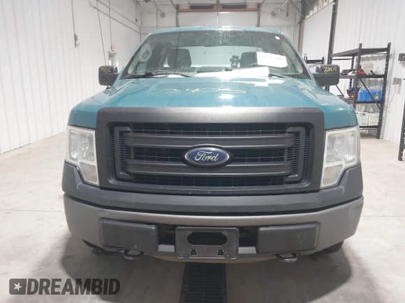 ✅ 2014 Ford F-150 XL • VIN: 1FTMF1EM8EKE03723 • Lot: 41323405. Listed on IAAI with 176,478 mi. Free auction sales archive from the USA and detailed vehicle history report at DreamBid. Image 13.