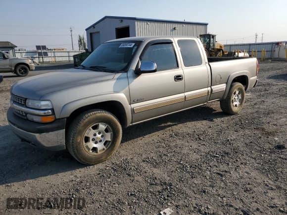 ✅ 2001 Chevrolet Silverado 1500 LT • VIN: 1GCEK19T91E196401 • Лот: 69059744. Опубликован ранее на Copart с пробегом 187 183 миль. Бесплатный доступ к архиву аукционных продаж из США и подробный отчёт об истории автомобиля на DreamBid. Изображение 1.
