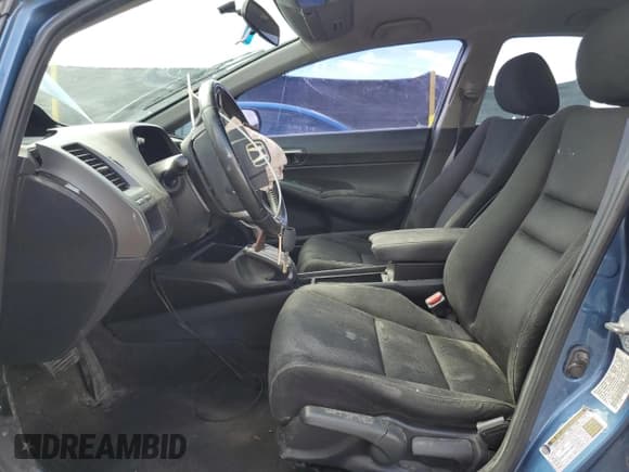 ✅ 2011 Honda Civic LX-S • VIN: 19XFA1F64BE003888 • Lot: 84035465. Wystawiony na Copart z przebiegiem 188 280 mil. Bezpłatny archiwum sprzedaży aukcyjnych z USA i szczegółowy raport historii pojazdu na DreamBid. Zdjęcie 7.