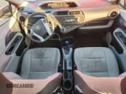 ✅ 2012 Toyota Prius Four • VIN: JTDKDTB34C1020756 • Лот: 82619425. Опубликован ранее на Copart с пробегом 250 508 миль. Бесплатный доступ к архиву аукционных продаж из США и подробный отчёт об истории автомобиля на DreamBid. Изображение 8.