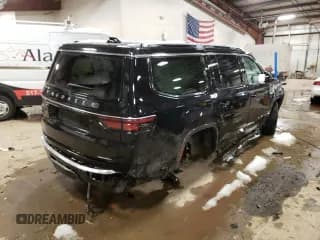 ✅ 2022 Jeep Wagoneer Series II • VIN: 1C4SJVBT1NS219233 • Lot: 38130174. Wystawiony na Copart z przebiegiem 32 068 mil. Bezpłatny archiwum sprzedaży aukcyjnych z USA i szczegółowy raport historii pojazdu na DreamBid. Zdjęcie 3.