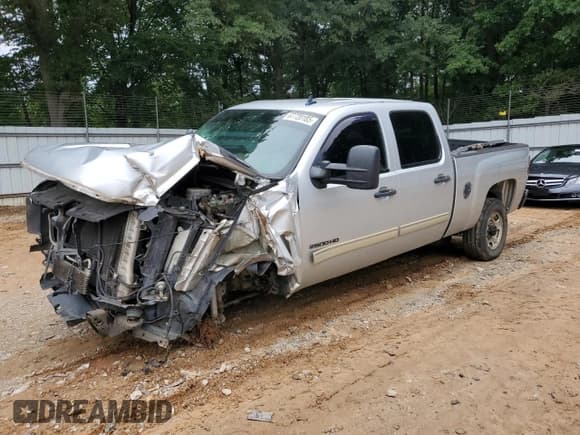 ✅ 2012 Chevrolet Silverado 2500HD LT • VIN: 1GC1KXC80CF139183 • Lot: 67720185. Wystawiony na Copart z przebiegiem Nie podano. Bezpłatny archiwum sprzedaży aukcyjnych z USA i szczegółowy raport historii pojazdu na DreamBid. Zdjęcie 1.