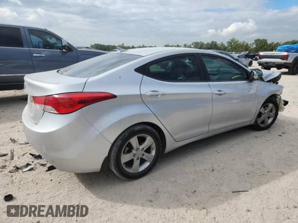 2013 Hyundai Elantra GLS с VIN KMHDH4AE0DU533410, выставлен на аукционе Copart как лот 87189615 с пробегом 126 733 миль миль и Списание • Salvage title. История ставок и продаж доступна на DreamBid. Изображение 3.