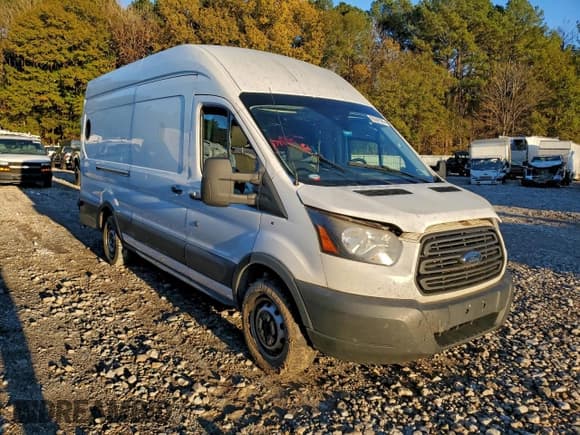 ✅ 2017 Ford Transit • VIN: 1FTBW3XM8HKB19934 • Lot: 96062195. Wystawiony na Copart z przebiegiem 902 053 mil. Bezpłatny archiwum sprzedaży aukcyjnych z USA i szczegółowy raport historii pojazdu na DreamBid. Zdjęcie 4.