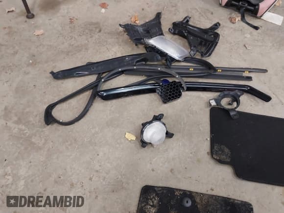 ✅ 2020 Kia Forte LXS • VIN: 3KPF24AD0LE179620 • Лот: 43601396. Опубликован ранее на IAAI с пробегом 99 591 миль. Бесплатный доступ к архиву аукционных продаж из США и подробный отчёт об истории автомобиля на DreamBid. Изображение 12.